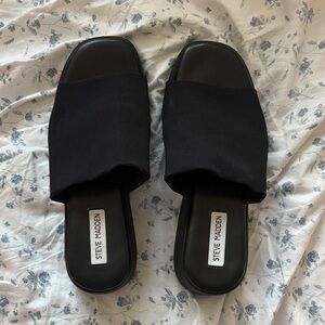 Steve Madden Slinky Sandals